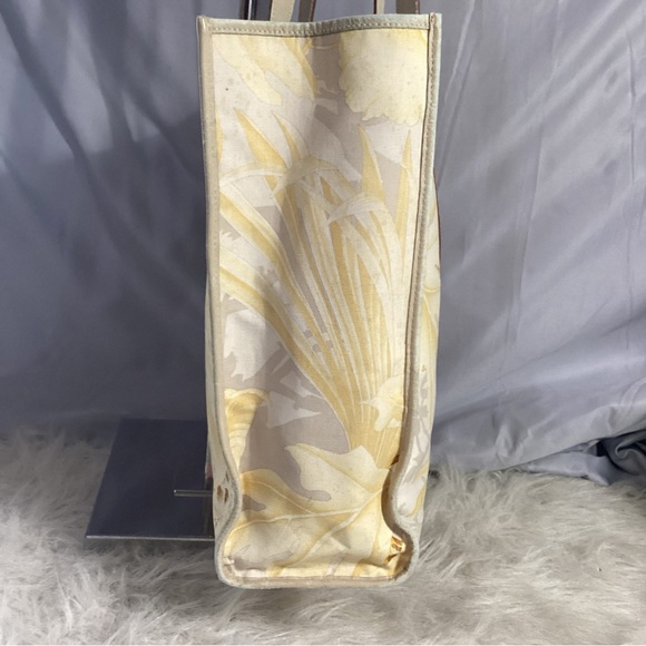 Salvatore Ferragamo Leopard Jungle Safari Tropical Printed Canvas Tote Bag - Picture 6 of 13